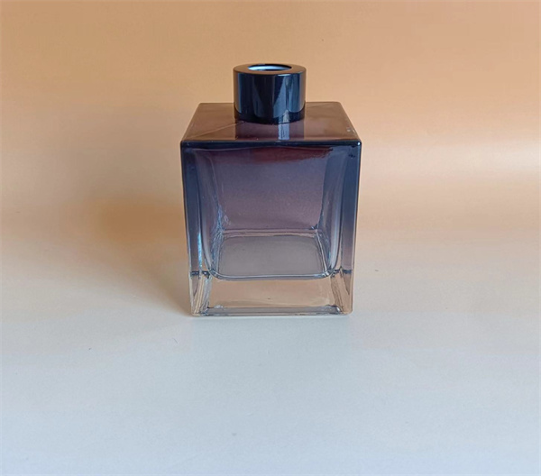 方形香薰瓶厂家