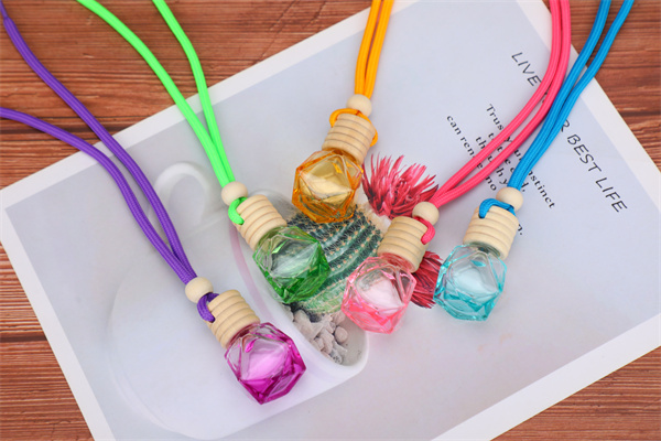 小容量香薰瓶批发